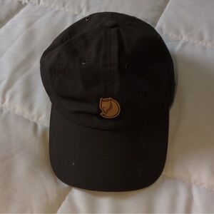 Fjallraven cap size s/m